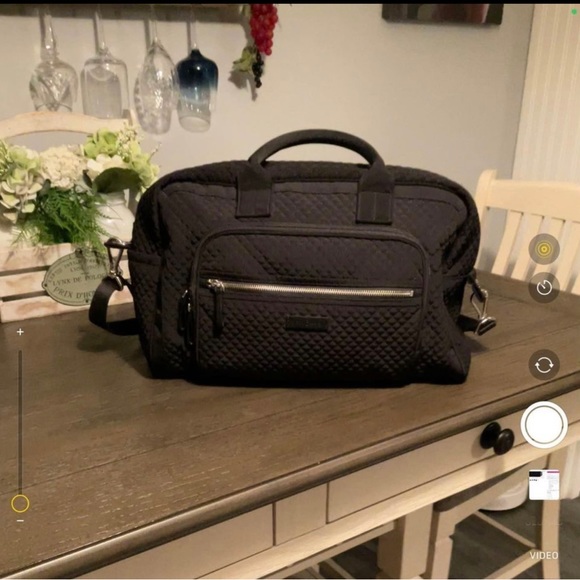 Vera Bradley Weekender - Picture 5 of 9